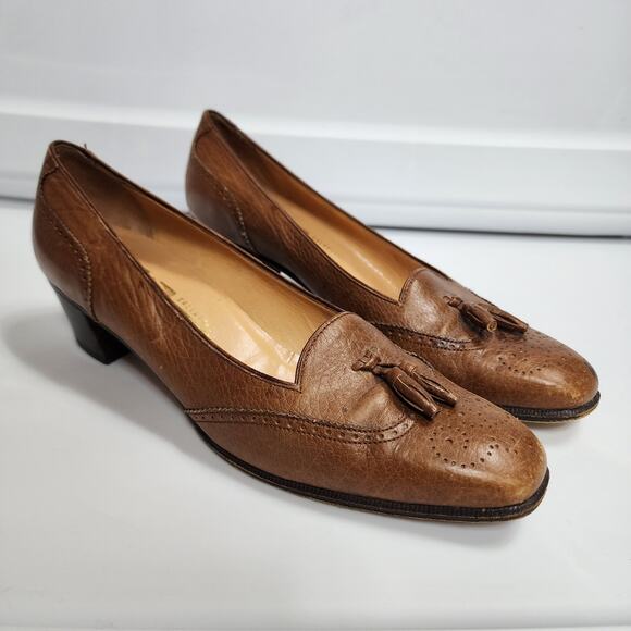 Ferragamo Size 7 Leather Tassel Spectator Shoes